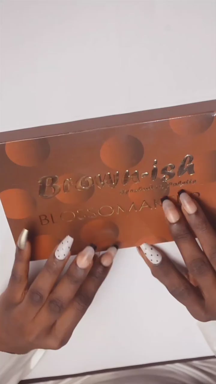 Blossom Brownish Eyeshadow